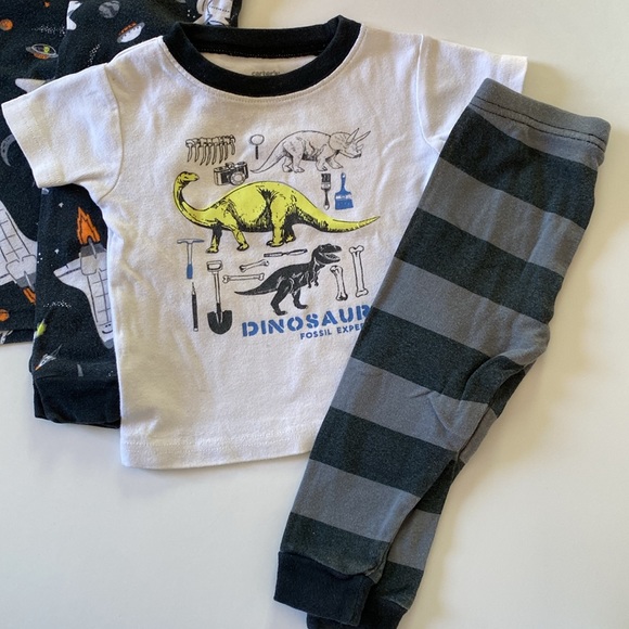 Carters 12m Long Sleeve/Pants Pajama Bundle - Picture 2 of 5